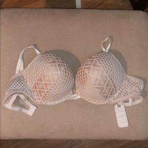 Victoria Secret bombshell bra
